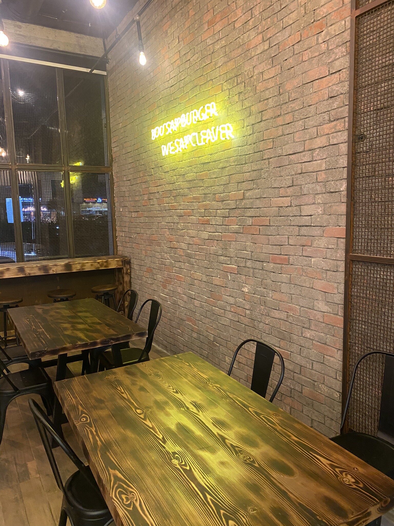 Cleaver Burger restaurant in Riyadh KSARestaurant discover new